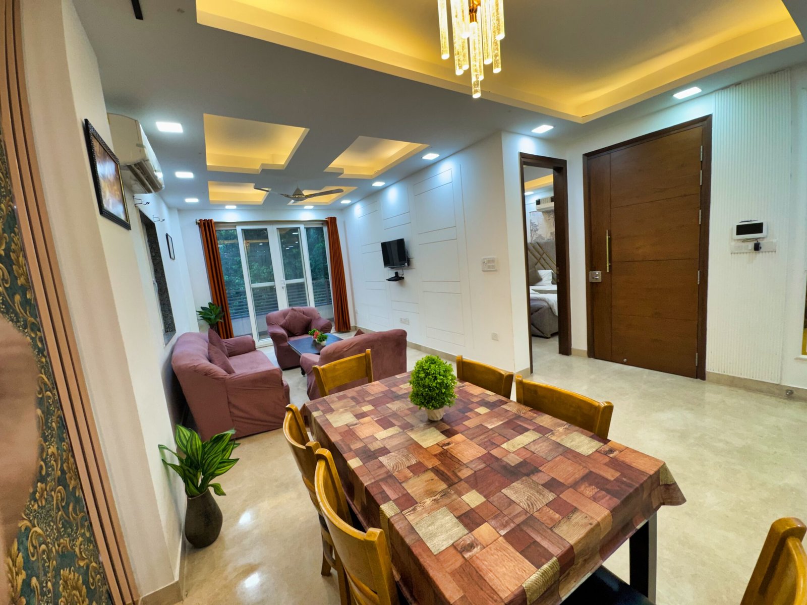 Smart Stays in Delhi