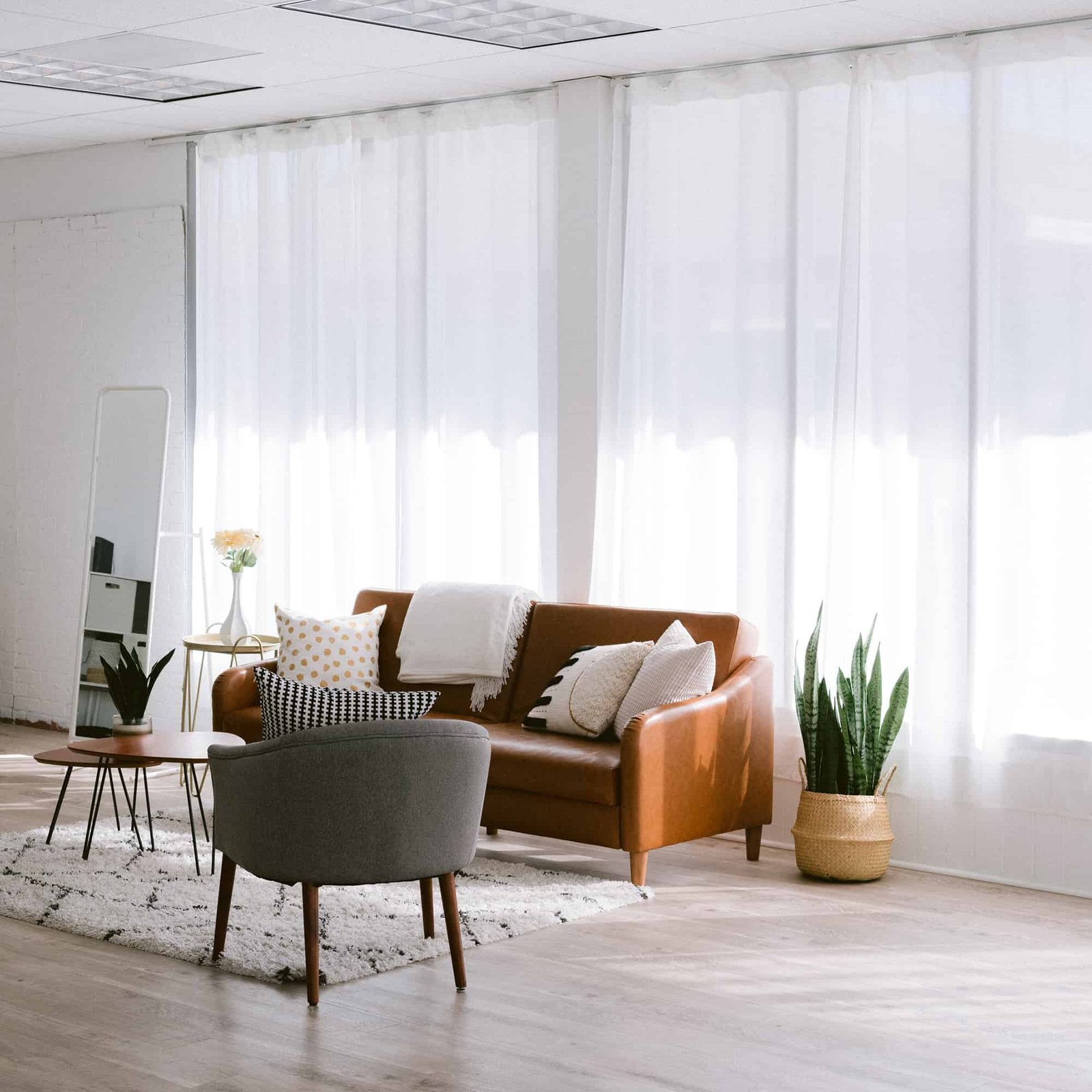 2BHK Serviced Apartments in Noida